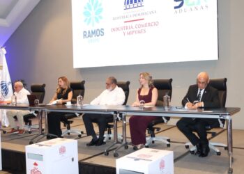 Desarrollo de la Comunidad lanza proyecto que fomenta lectura en centros de adolescentes en conflictos con la ley y zonas vulnerables