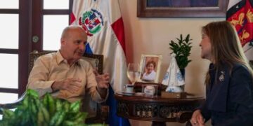 Expresidente de Costa Rica valora gestión de Carolina Mejía en Santo Domingo
