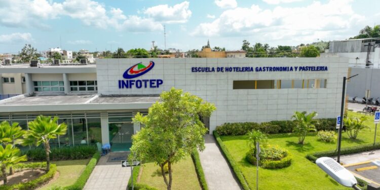 Anuncian cupos para carreras técnicas de alta demanda en hotelería y turismo en Higuey
