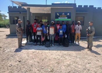Patrullas del ERD detienen a 122 haitianos indocumentados durante intervenciones en Dajabón y Santiago Rodríguez
