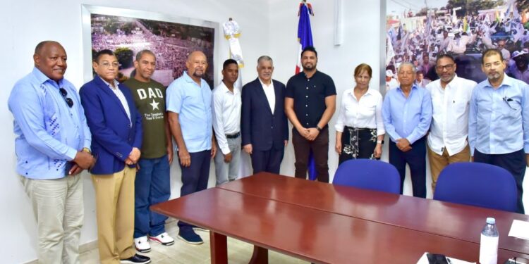 PRD continúa sumando nuevos miembros con la incorporación de dirigentes procedentes del PRM
