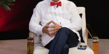 Mesa por el Autismo destaca apoyo de Romeo Santos a niños con la condición y sus familias