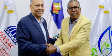 ARS SEMMA fortalece la protección social de docentes con alianza estratégica junto a DASAC