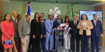Bloque de diputados Fuerza del Pueblo somete  interpelación del Ministro de Educación Luis Miguel de Camps 