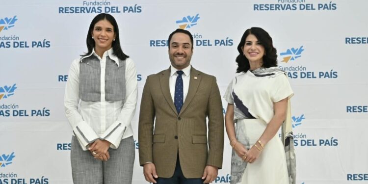 Fundación Reservas del País inaugura la 5Tª Feria de Cooperativas y Asociaciones Aliadas de Santo Domingo