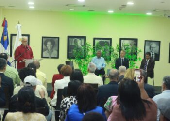 Fundación Juan Bosch conmemora 56 años del libro “De Cristóbal Colón a Fidel Castro”