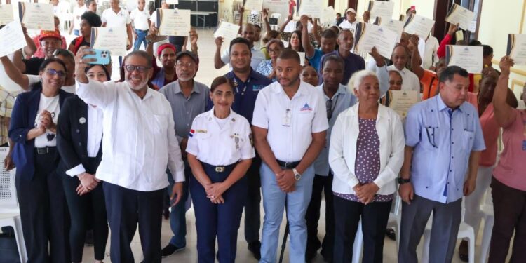 Desarrollo de la Comunidad promueve resolución de conflictos y mediación comunitaria en San Cristóbal