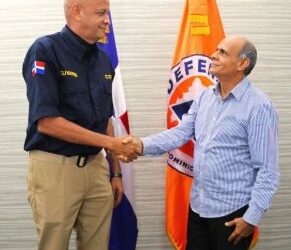 Defensa Civil y COE confirman unión por la protección de vidas