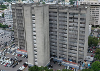 Autoridades intervienen 18 armerías ilegales en operación conjunta