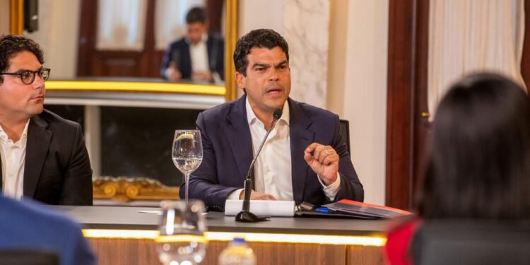 Wellington Arnaud destaca inversión del INAPA en solución agua potable y saneamiento