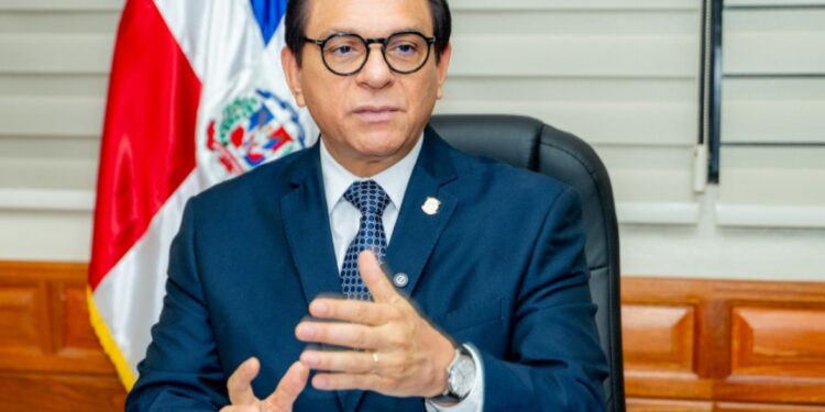 Senador Daniel Rivera destaca aprobación de proyecto que impulsa turismo de salud en RD