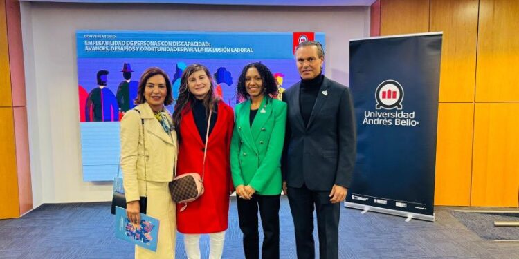 Empresarios e instituciones dominicanas unen esfuerzos en Chile para impulsar educación superior inclusiva en RD
