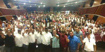 Proyecto presidencial Wellington Arnaud 2028 capacita equipo de la Línea Noroeste para fortalecer trabajo territorial