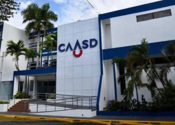 CAASD garantiza agua potable en 25 sectores de Santo Domingo Este; ETED reprograma trabajos
