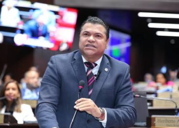 Tobías Crespo advierte falta de orden y señalización en las calles del Distrito Nacional