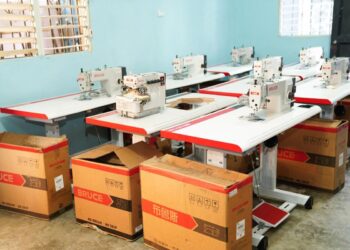 DASAC entrega modernas máquinas de coser a congregación religiosa a fin de contribuir al desarrollo del autoempleo de mujeres en San Cristóbal