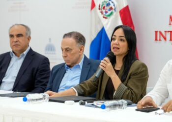 Interior y Policía gestiona terreno para nueva estación de bomberos en Haina