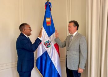 Víctor Pichardo es juramentado como cónsul en Mayagüez  Puerto Rico
