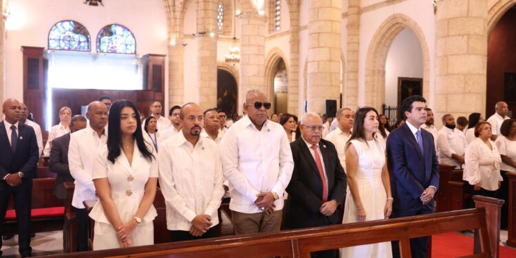 INAPA conmemoró su aniversario 64 con misa de acción de gracias y ofrenda floral