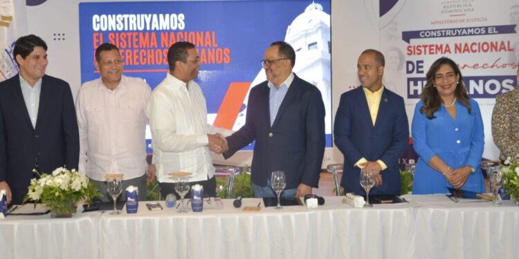 Antoliano Peralta y Víctor D’Aza destacan integración alcaldías al Sistema Nacional de Derechos Humanos