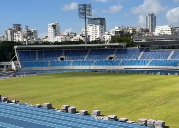 Ministro Kelvin Cruz presenta área verde del Estadio Félix Sánchez 72 horas después de evento artístico