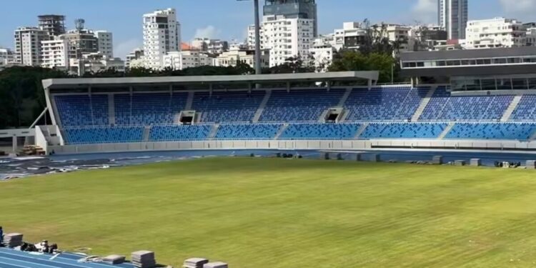 Ministro Kelvin Cruz presenta área verde del Estadio Félix Sánchez 72 horas después de evento artístico