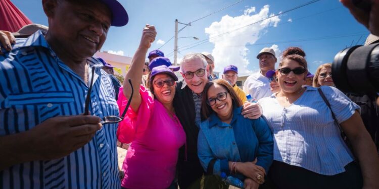 Gonzalo recorre Sabaneta de Yásica, Cabarete, Sosúa, Montellano, San Felipe, Maimón, Imbert y Altamira