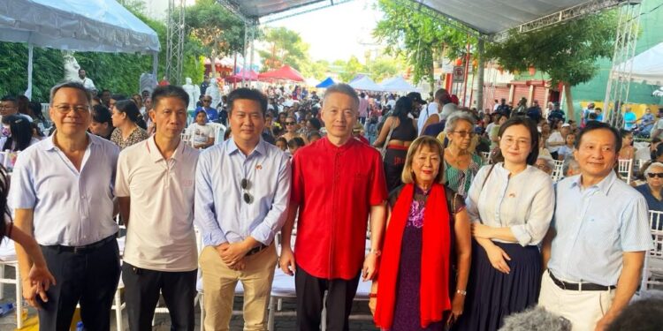 Festival de Medio Otoño reúne a la comunidad china y dominicana en el Barrio Chino de Santo Domingo