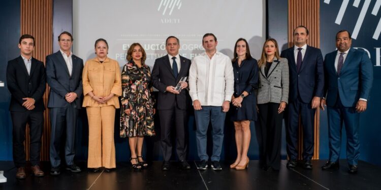 La Asociación Dominicana de Empresas Turísticas Inmobiliarias reconoce avances y transformación digital de la Jurisdicción de tierras 