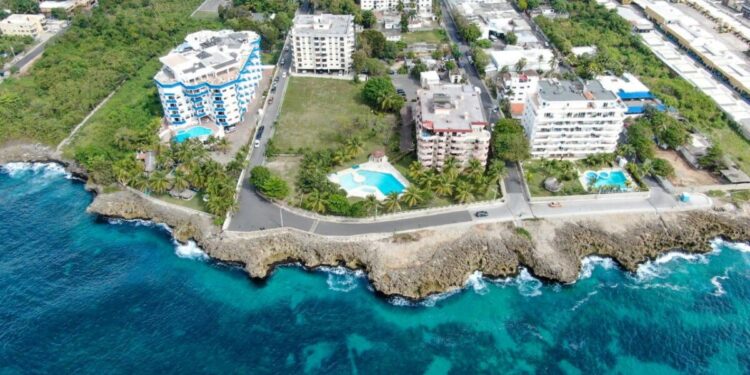 Residencial Costa Azul denuncia abandono institucional y pide la intervención urgente de Abinader