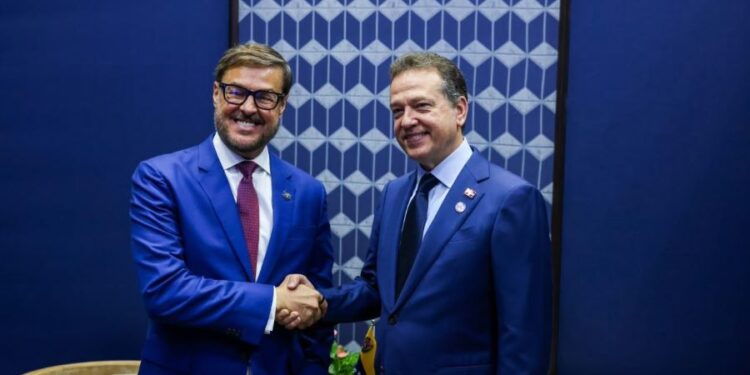 Venezuela y República Dominicana reafirman su compromiso de reconstruir las relaciones diplomáticas