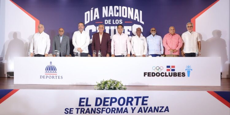 Ministro Kelvin Cruz celebra por todo lo alto el Día Nacional de los Clubes