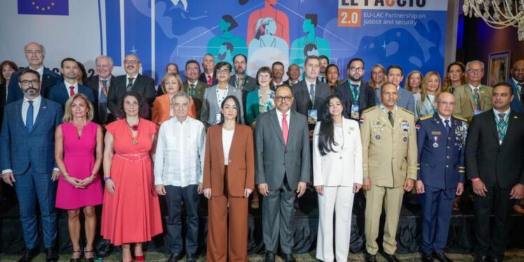 Interior y Policía fortalece alianza internacional contra el crimen organizado