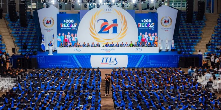 ITLA gradúa a 595 nuevos profesionales y refuerza su apuesta por la educación tecnológica
