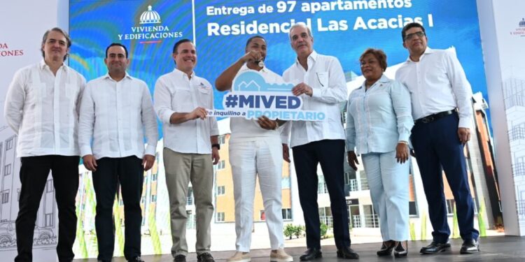 Banreservas financia con más de RD$200 millones apartamentos en Las Acacias II