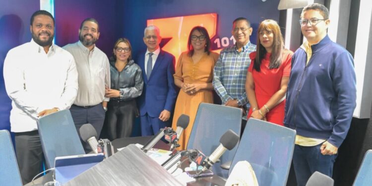 Ricardo de los Santos propone debate de ideas entre aspirantes presidenciales del PRM