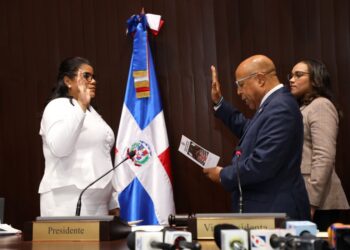 Diputados escogen a Minerva Klaudel Frías Ogando como sustituta del fenecido diputado Jorge Frías