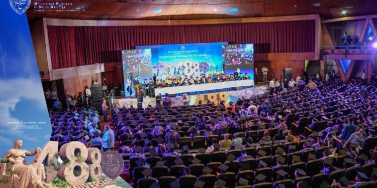 UASD celebra su aniversario 488 con llamado del rector Asjana David a preservar la Madre Tierra
